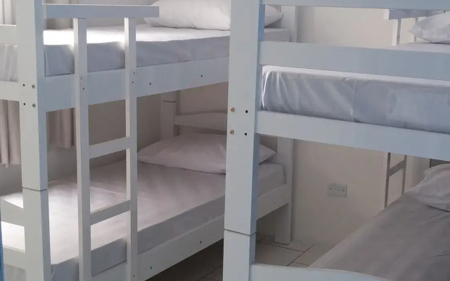 Rund Reise Kaffee e Hostel