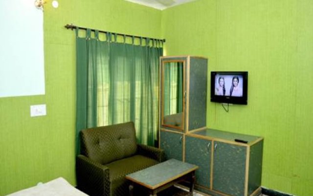Puri Hotel Kasauli