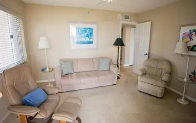 Elegant Oceanfront Condo with Pool and Hot Tub by RedAwning