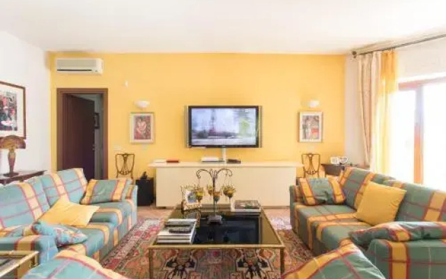 Villa Charmant