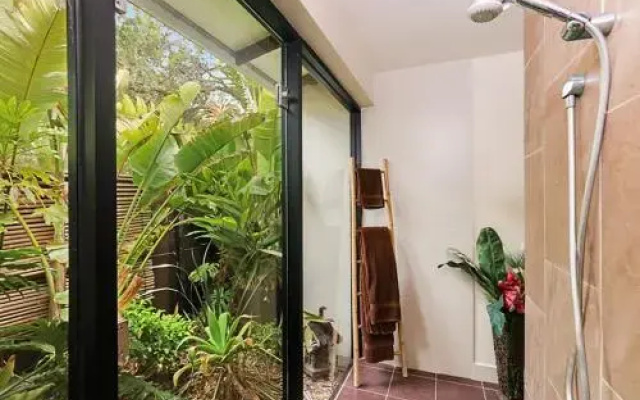 Silky Oaks Oasis - Surf Side