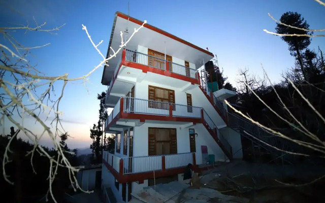 OYO 12137 Home North Moon Homestay