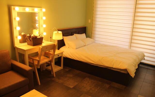 Serendipity Pension and Dining Pub