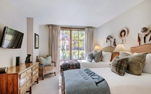 Ritz 2Br R111