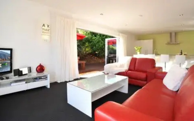 Shed 1700 Accommodation