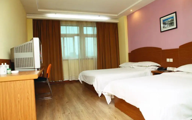Super 8 Hotel