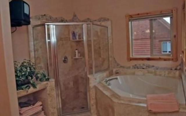 Trailside Villa