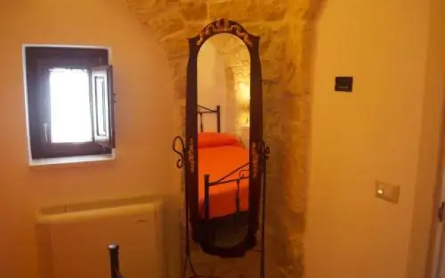 Trulli Arco Antico