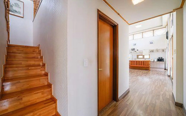 Ganghwa Sorae Gallery Pension