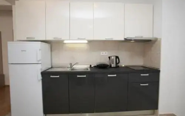 Villa Iris Apartments