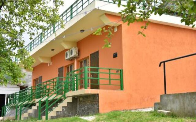 Sheki Panorama Guest House