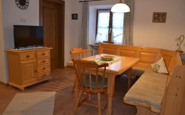 Pension Gästehaus beim Kreuzfelder