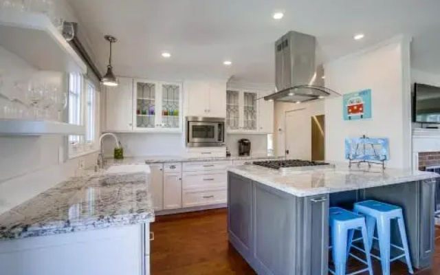 Village Life - 3 Br Home