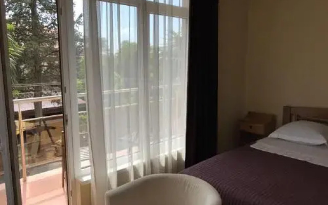 Guest House Iris