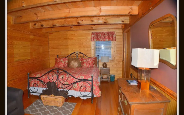 Olde Tyme Way Cabins 3526