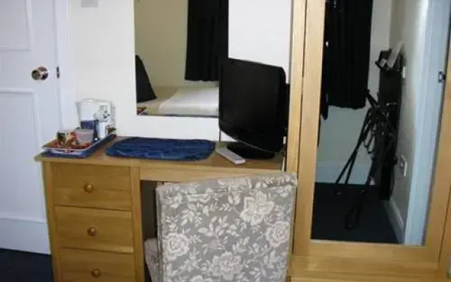 Clunie Guest House