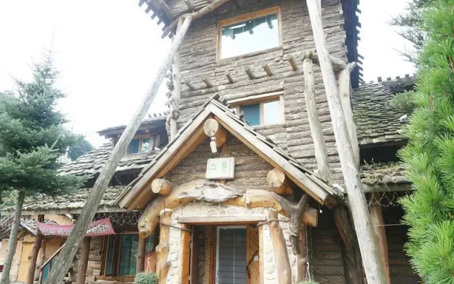 Buksorak Red Clay House