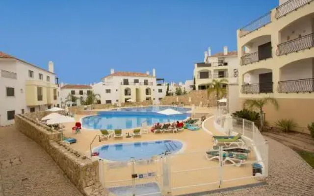 O Pomar Holiday Village