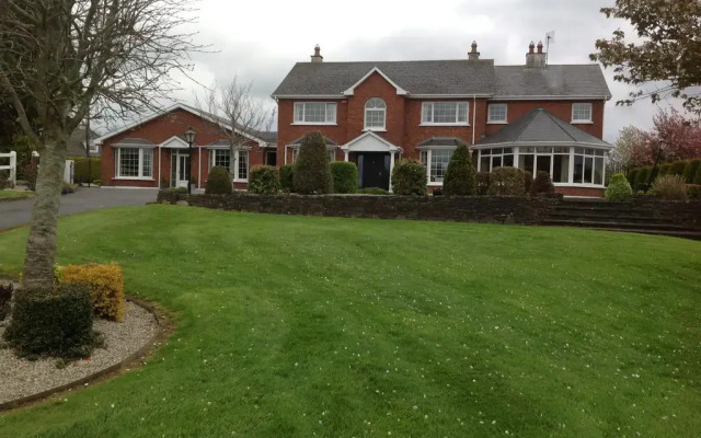 Killarney House