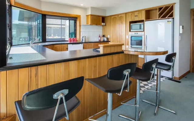 Waterfront On Woolcombe