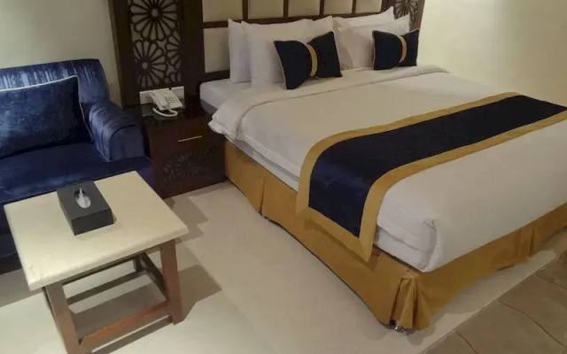 Almuhaidb Alolaya Suites