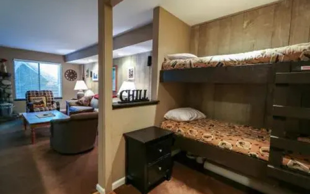 Horizons 4 #119 Condo