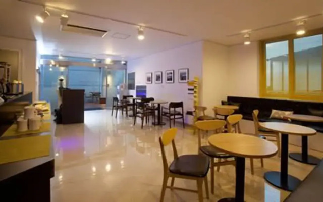 Ocean View The Marine Pension