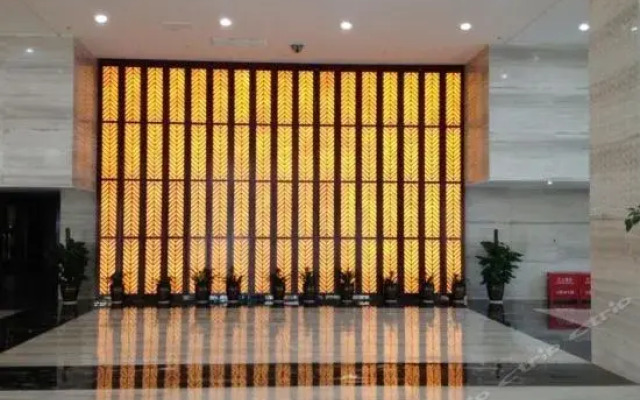 Hollyear Hotel