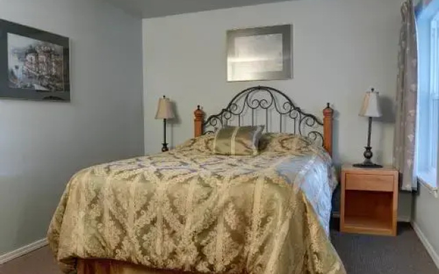 Waters Edge 313