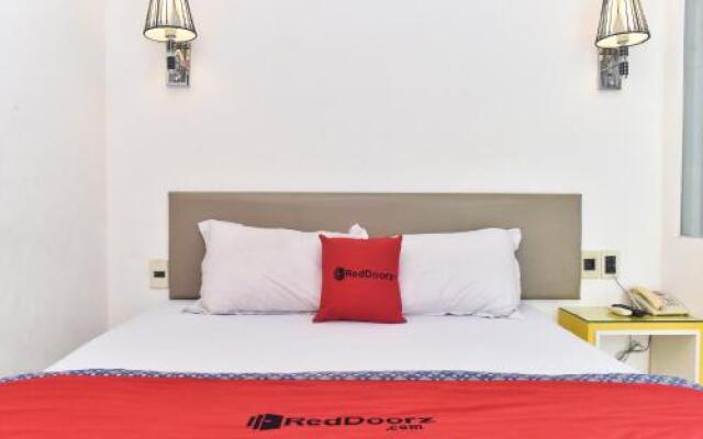 Reddoorz Plus Near Alun Alun Malang