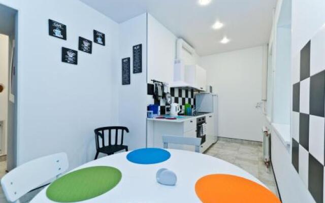 La Casa di Bury Zhukovskogo 12