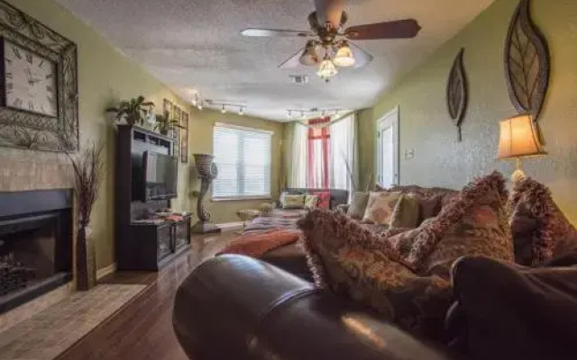 Amazing Views Of Beach And Bay 2br Condo