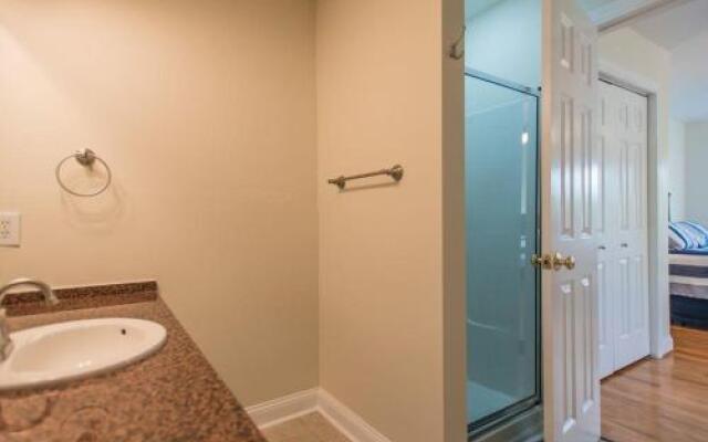 210 W Cooper - Seaesta on 2nd