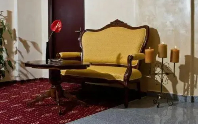 Hotel Maryo