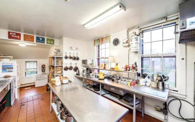 HI - Nantucket Hostel