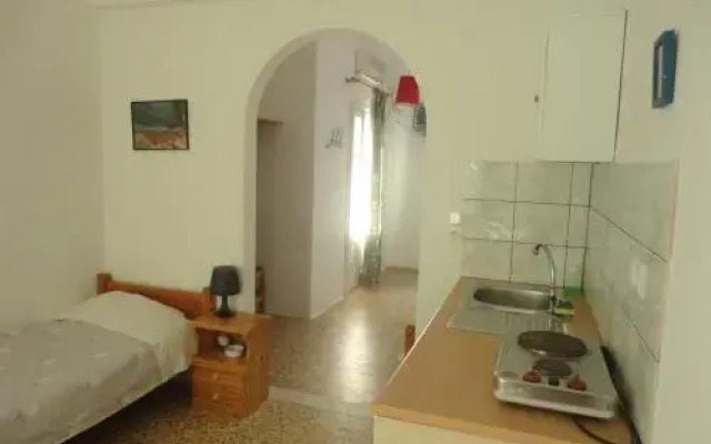 Ilias Place