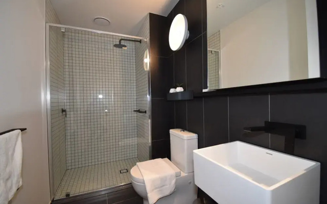 Melbourne Empire Apartments