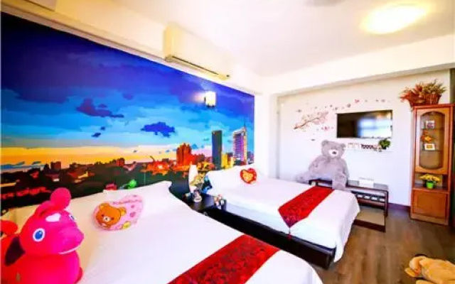 Tainan Station B&B