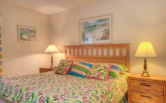 Laurel Court 204 by RedAwning