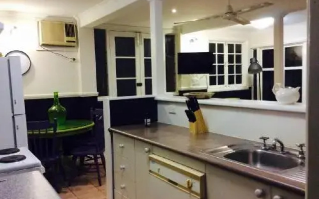 Shiralee Cottage On Cairns