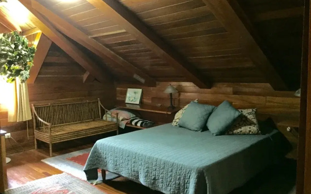 Chalet Nicholas Bed & Breakfast