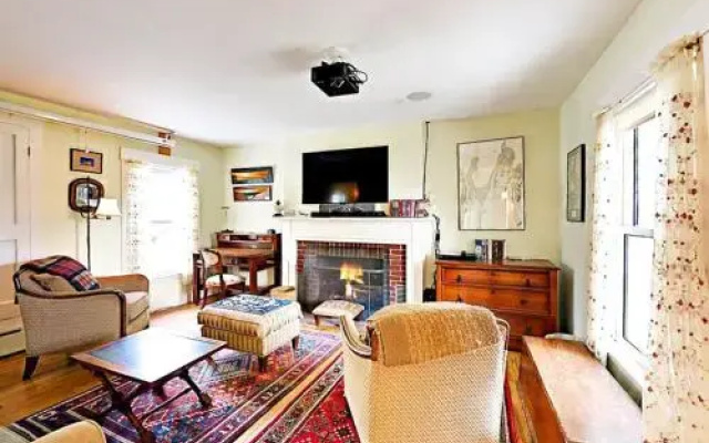 15SRMFRN - 4 Br home by RedAwning