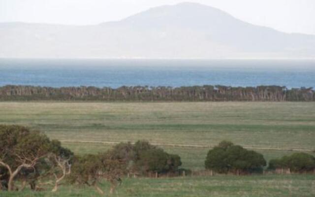 Black Cockatoo Cottages