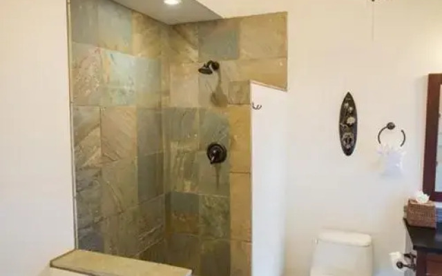 Lahaina Condo J209 - 2 Br Condo