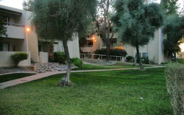 Woodland Springs - 3 Br Condo