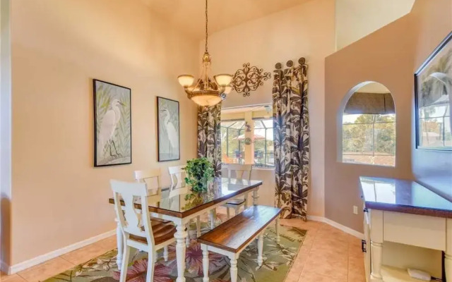 Splashing Dolphins - Three Bedroom Home
