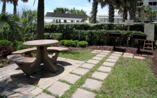 Windemere 902 by RedAwning