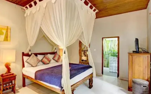 Villa Taman Rahasia