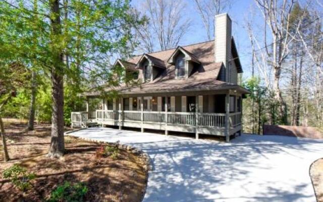 Bethany House - 3 Br home by RedAwning