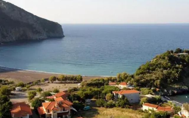Αlissachne Suites